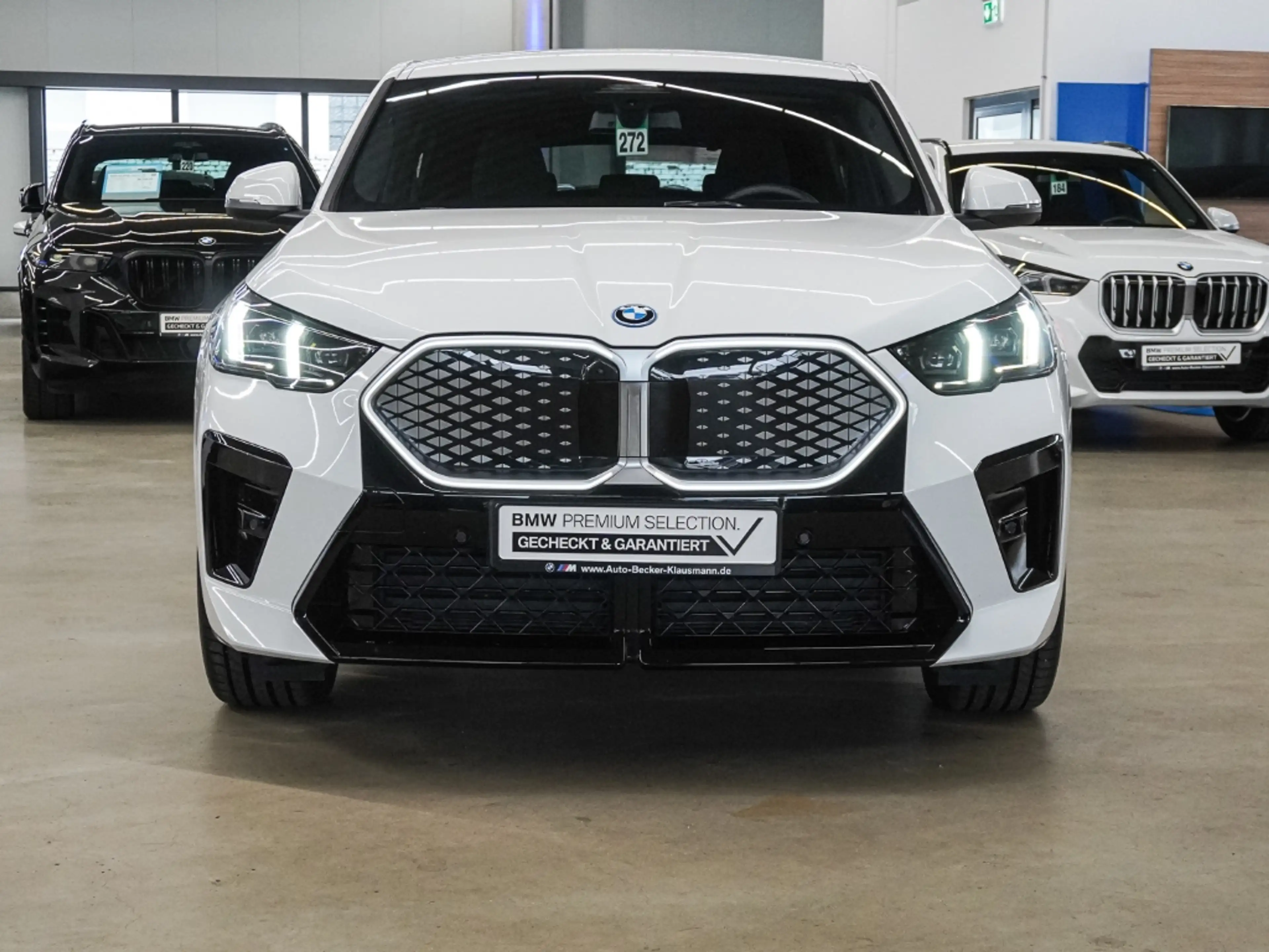 BMW X2 30 xDrive M Sport Park-Assistent — photo 3