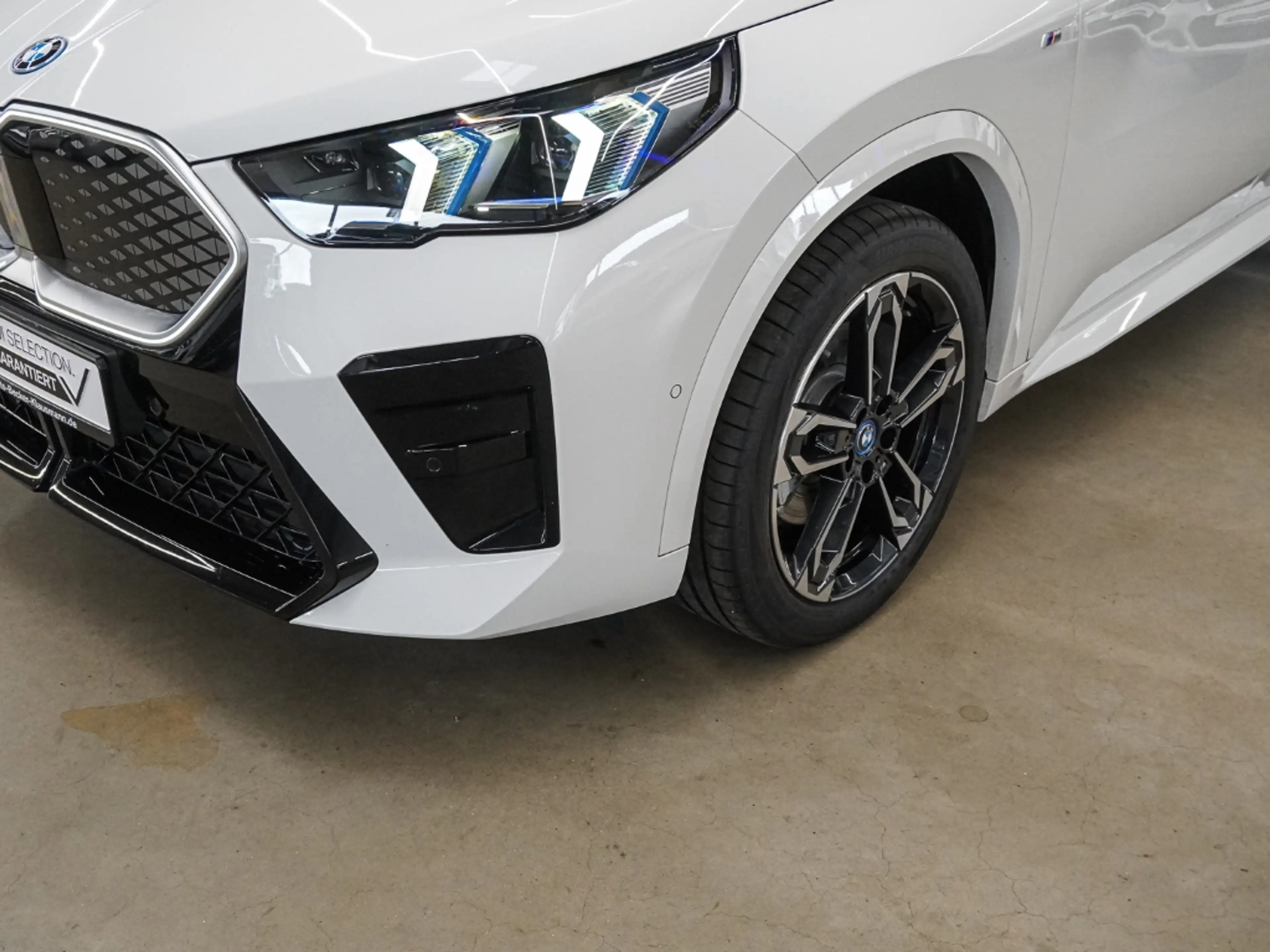 BMW X2 30 xDrive M Sport Park-Assistent — photo 6