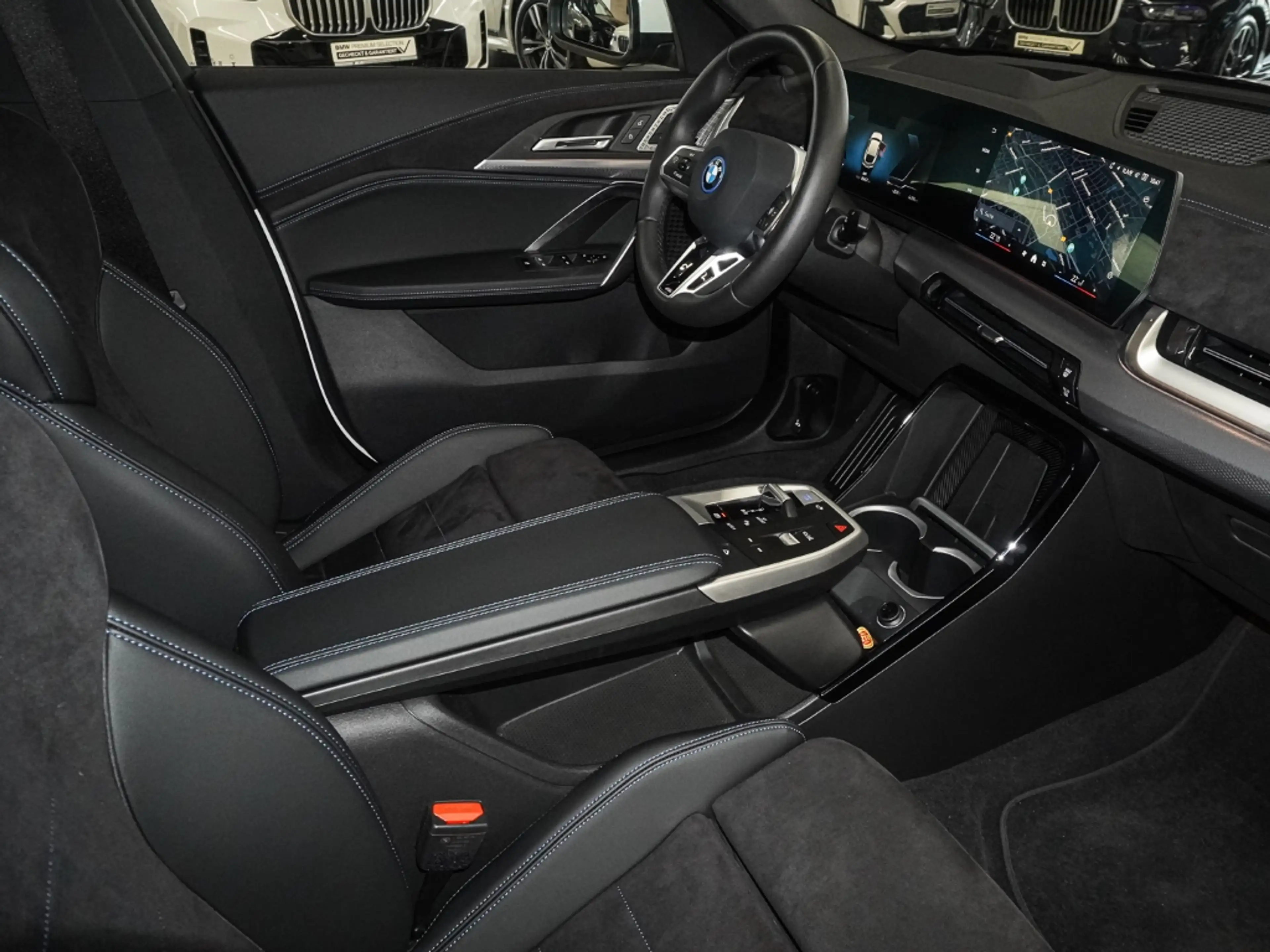 BMW X2 30 xDrive M Sport Park-Assistent — photo 8