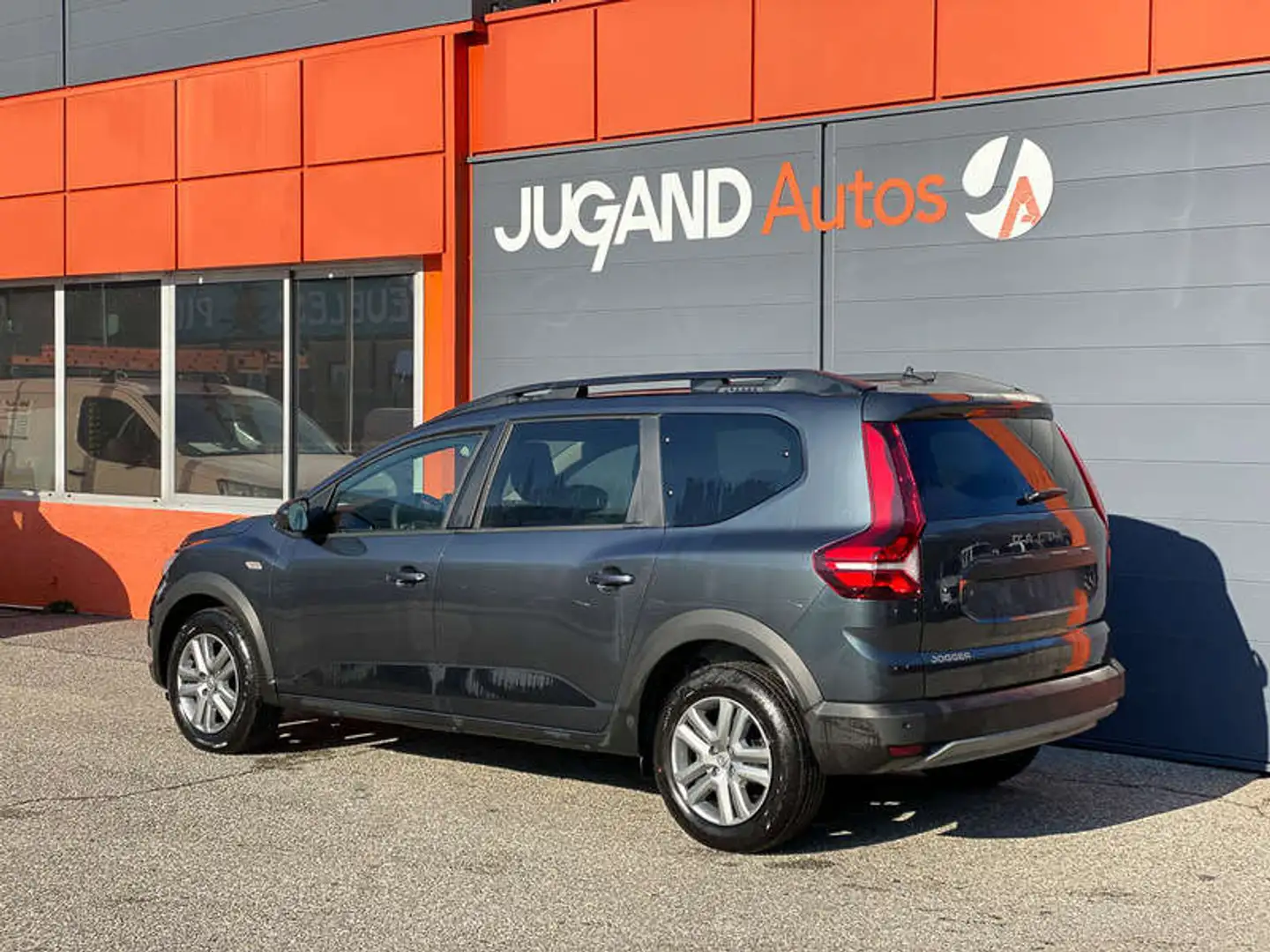 Dacia Jogger TCE 110 CONFORT PLUS 7PL Gri - 2