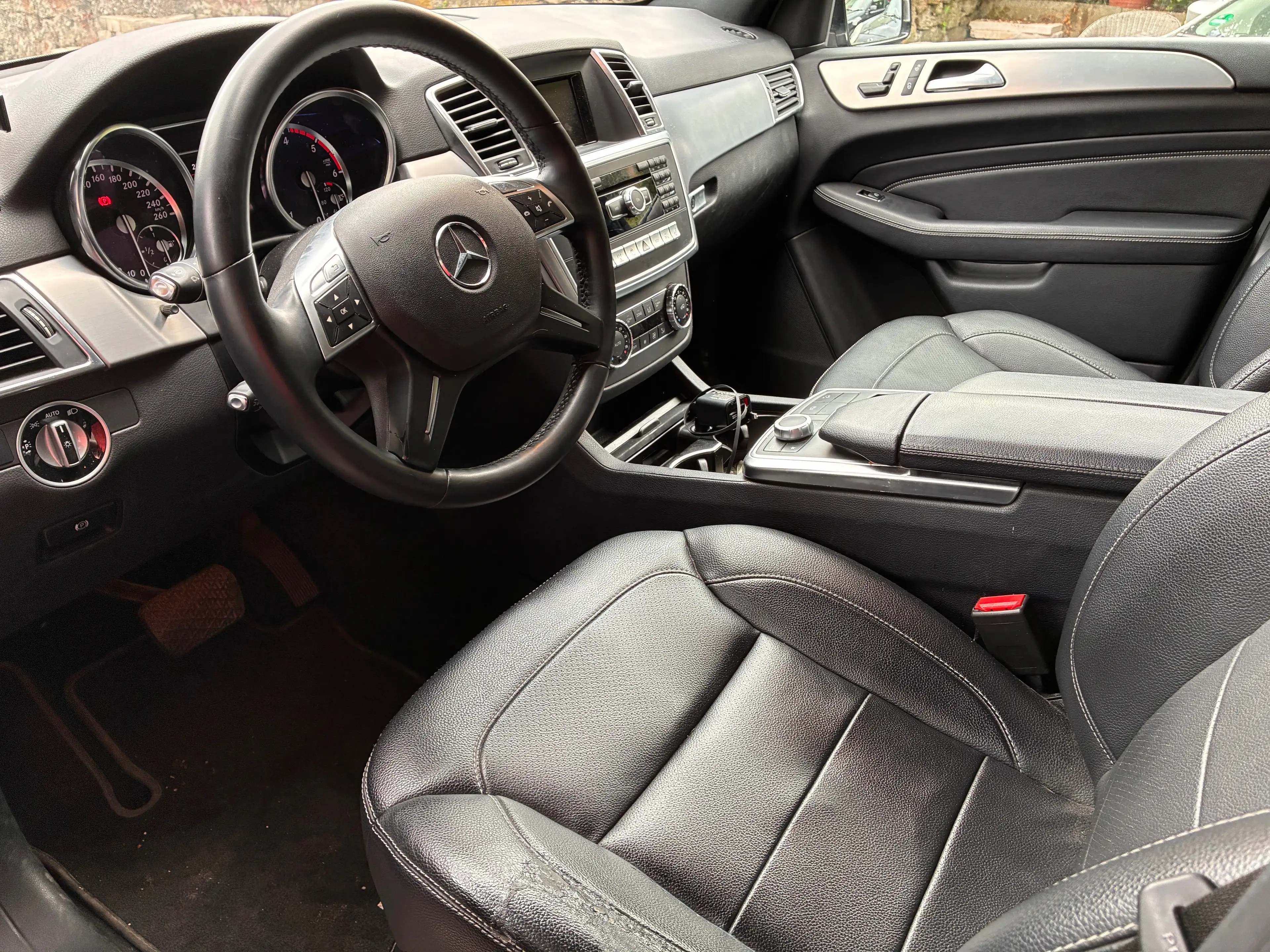 Mercedes-Benz ML 350 M-Klasse Diesel BlueTEC 4MATIC 7G-TRONIC — photo 8