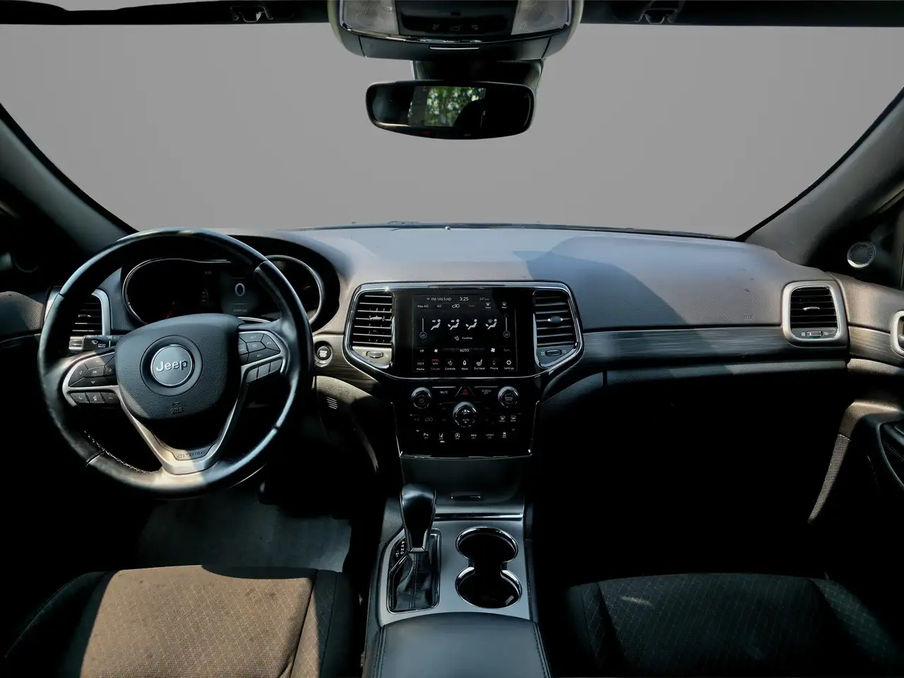 Jeep Grand Cherokee снимка Jeep Grand Cherokee
