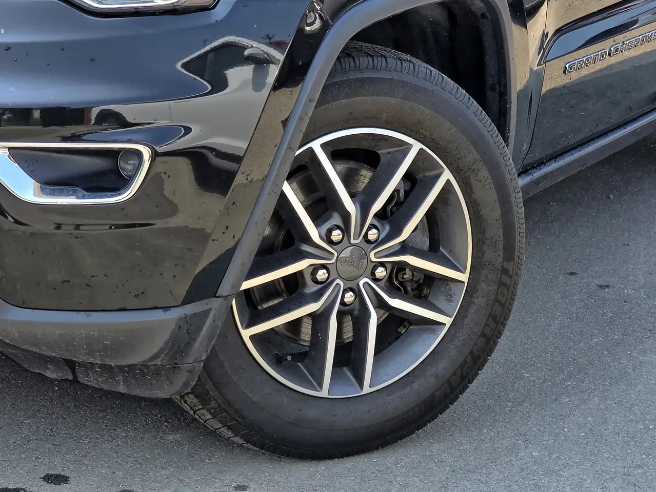 Jeep Grand Cherokee снимка Jeep Grand Cherokee