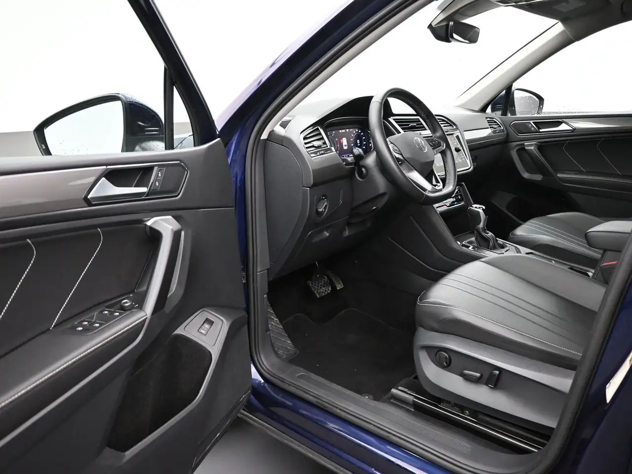 Volkswagen Tiguan снимка Volkswagen Tiguan
