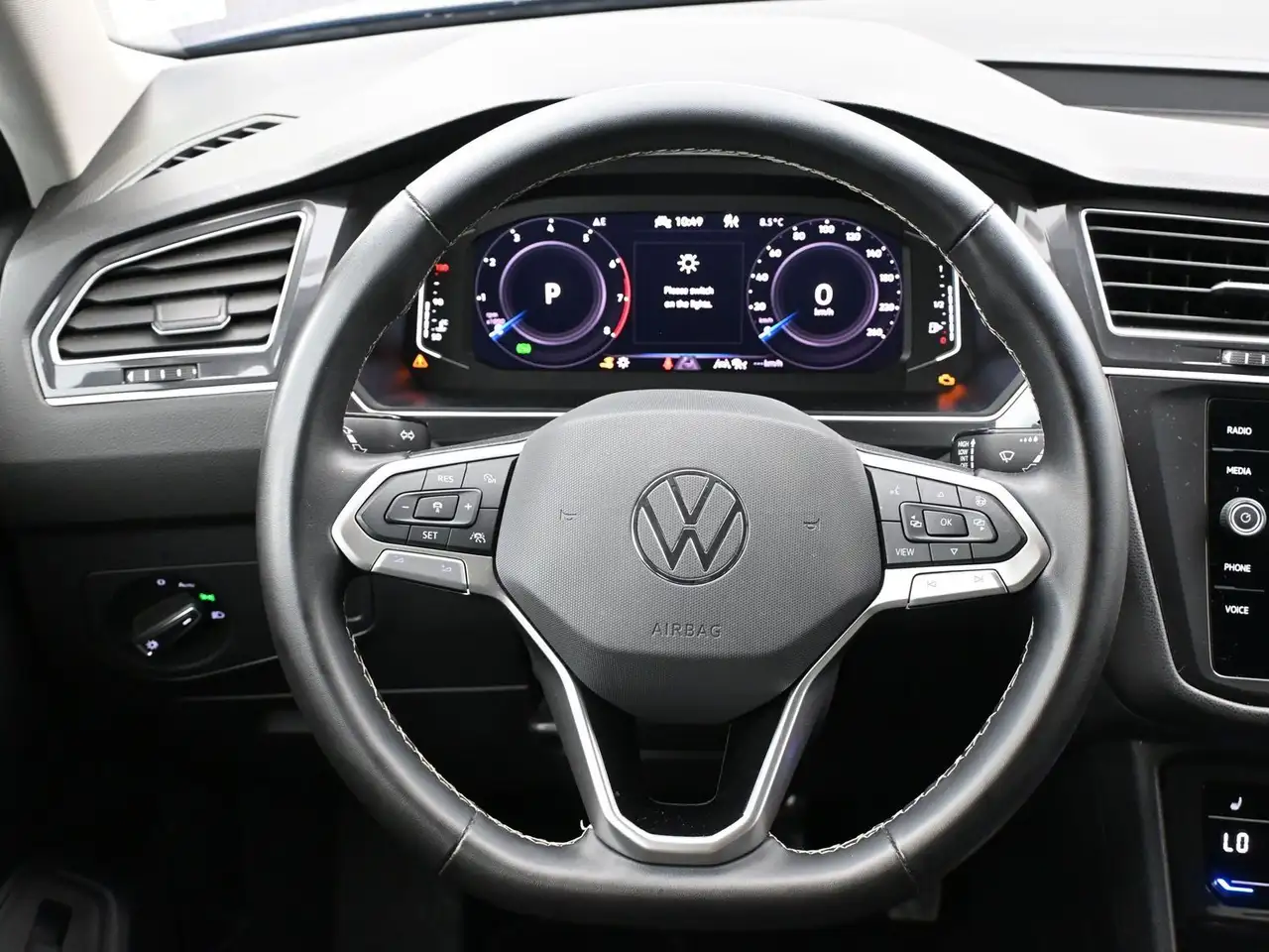Volkswagen Tiguan снимка Volkswagen Tiguan