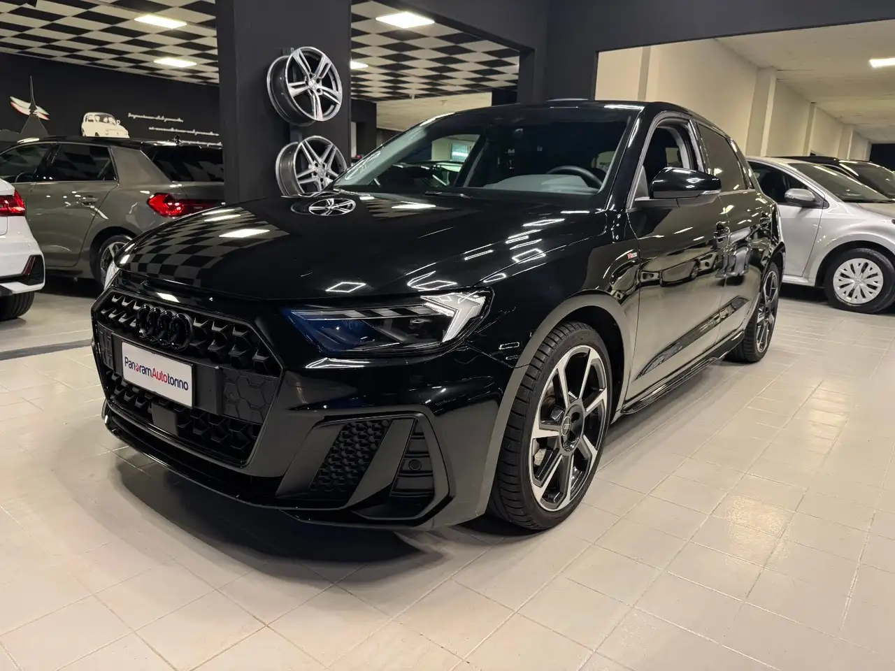 Audi A1 SPB 30 TFSI S tronic Identity Black, миниатюра 4
