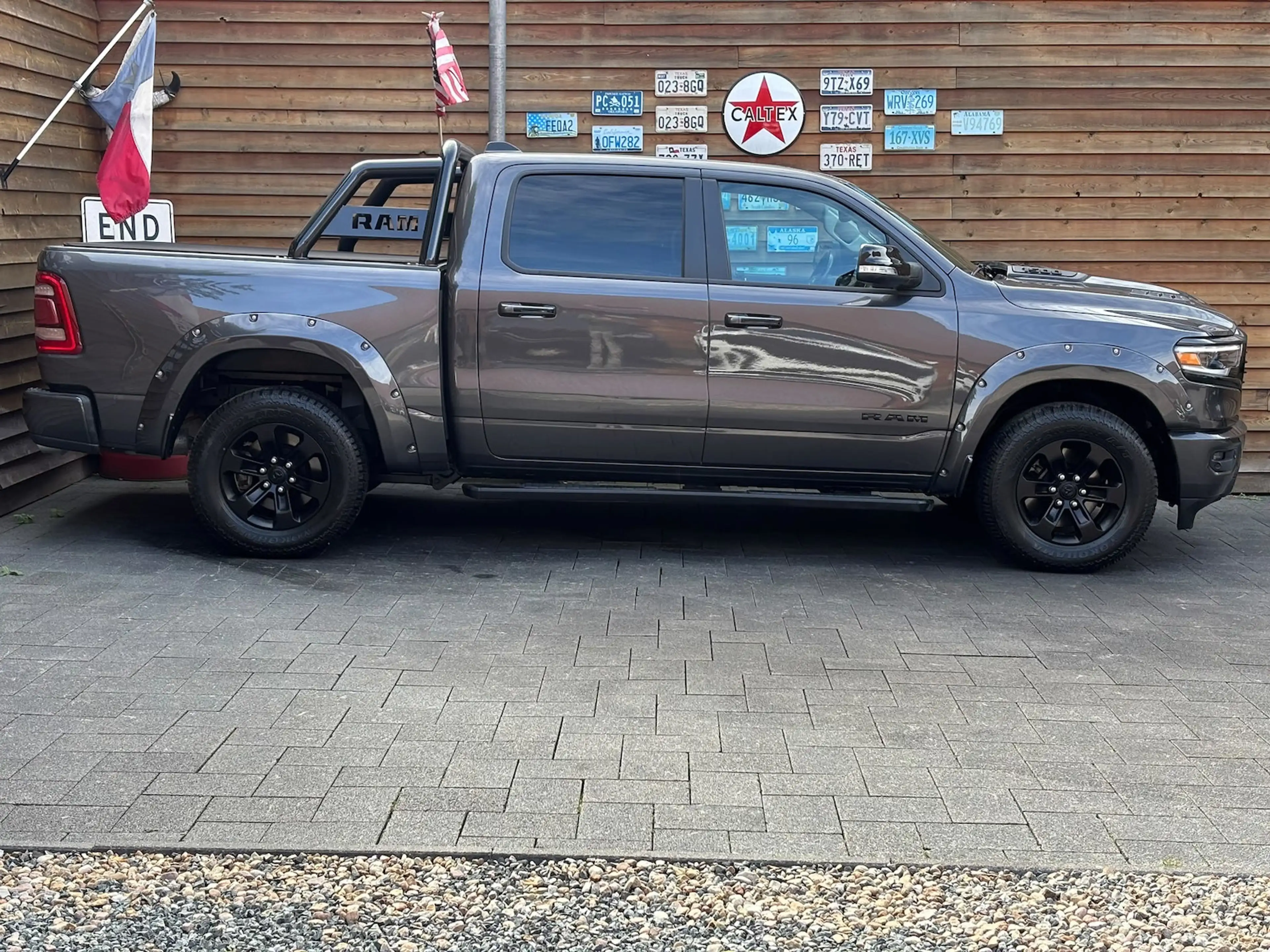 Dodge RAM 1500 5,7 Laramie CrewCab 4x4 LPG AHK — photo 14
