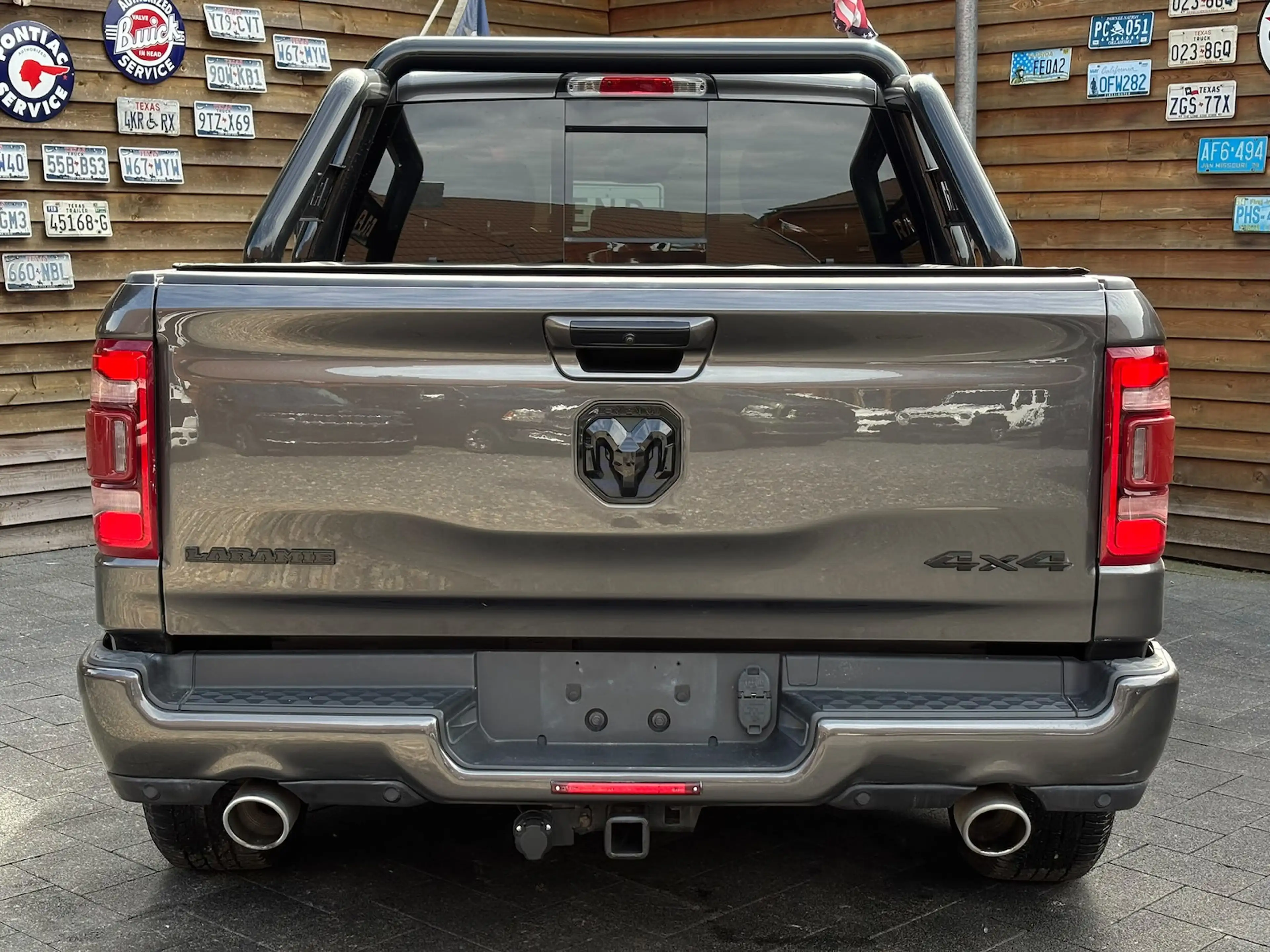 Dodge RAM 1500 5,7 Laramie CrewCab 4x4 LPG AHK — photo 12