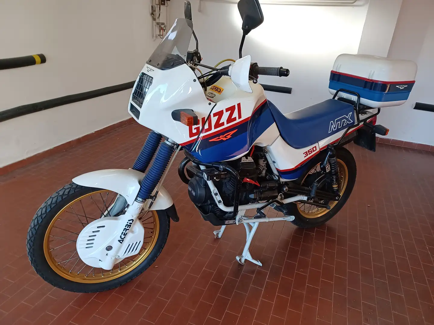 Moto Guzzi V 35 - 1