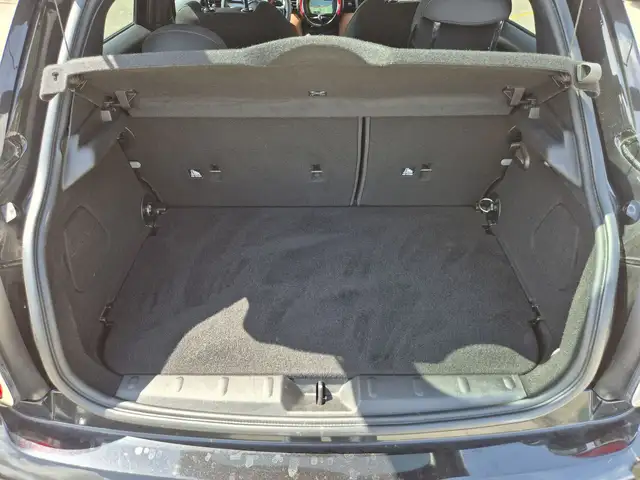 Mini Cooper Cooper view 11