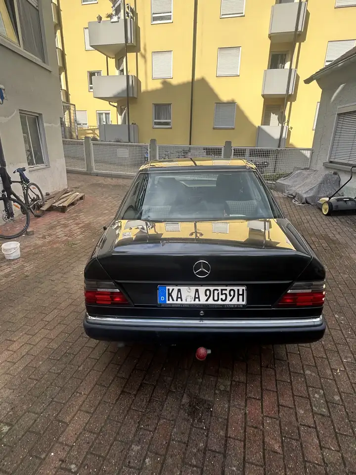 Mercedes-Benz E 200 Sportlinie, foto 3