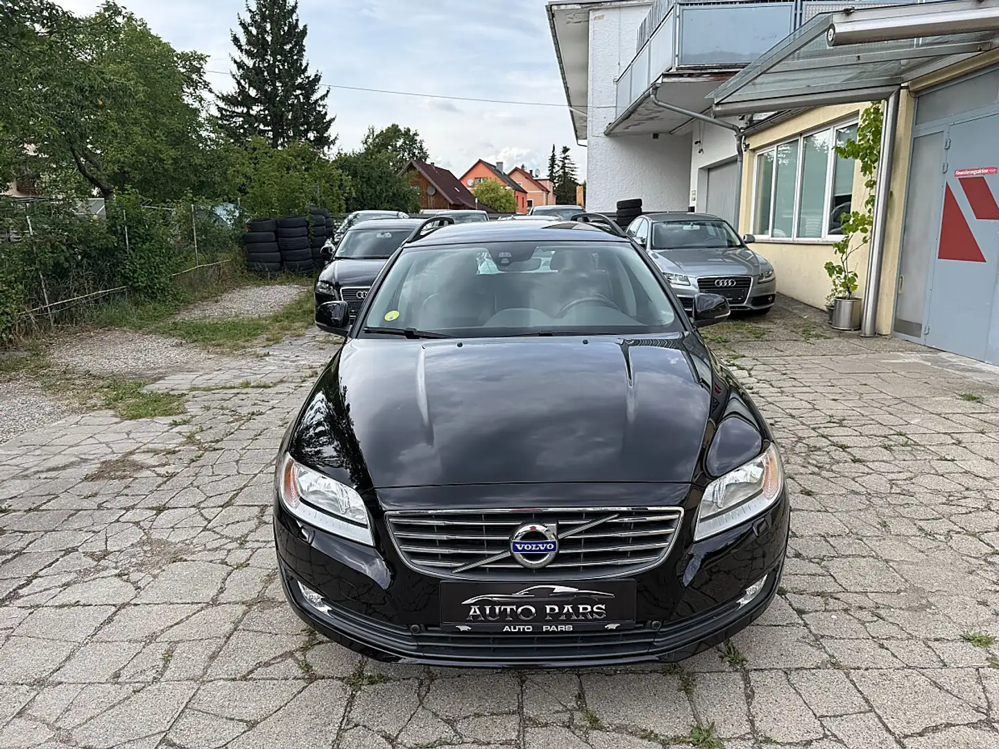 Volvo V70 2.0-NAVI-LEDER-MEMORYSITZ-RÜCKFAHRKAMERA Schwarz - 2