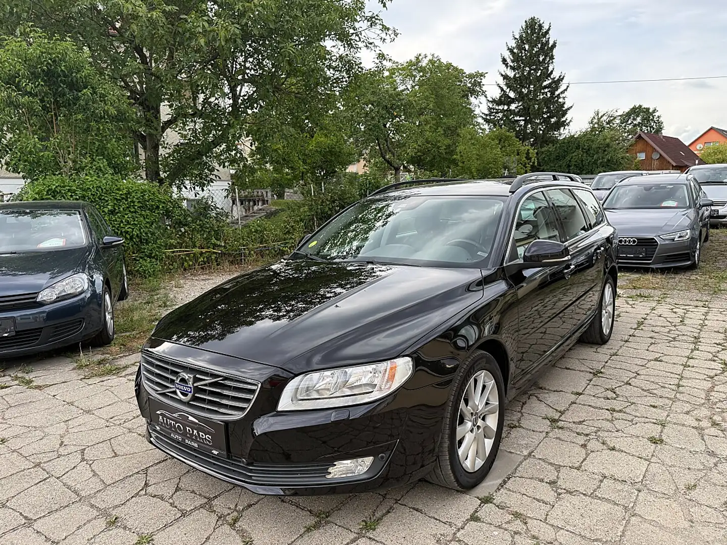 Volvo V70 2.0-NAVI-LEDER-MEMORYSITZ-RÜCKFAHRKAMERA Schwarz - 1
