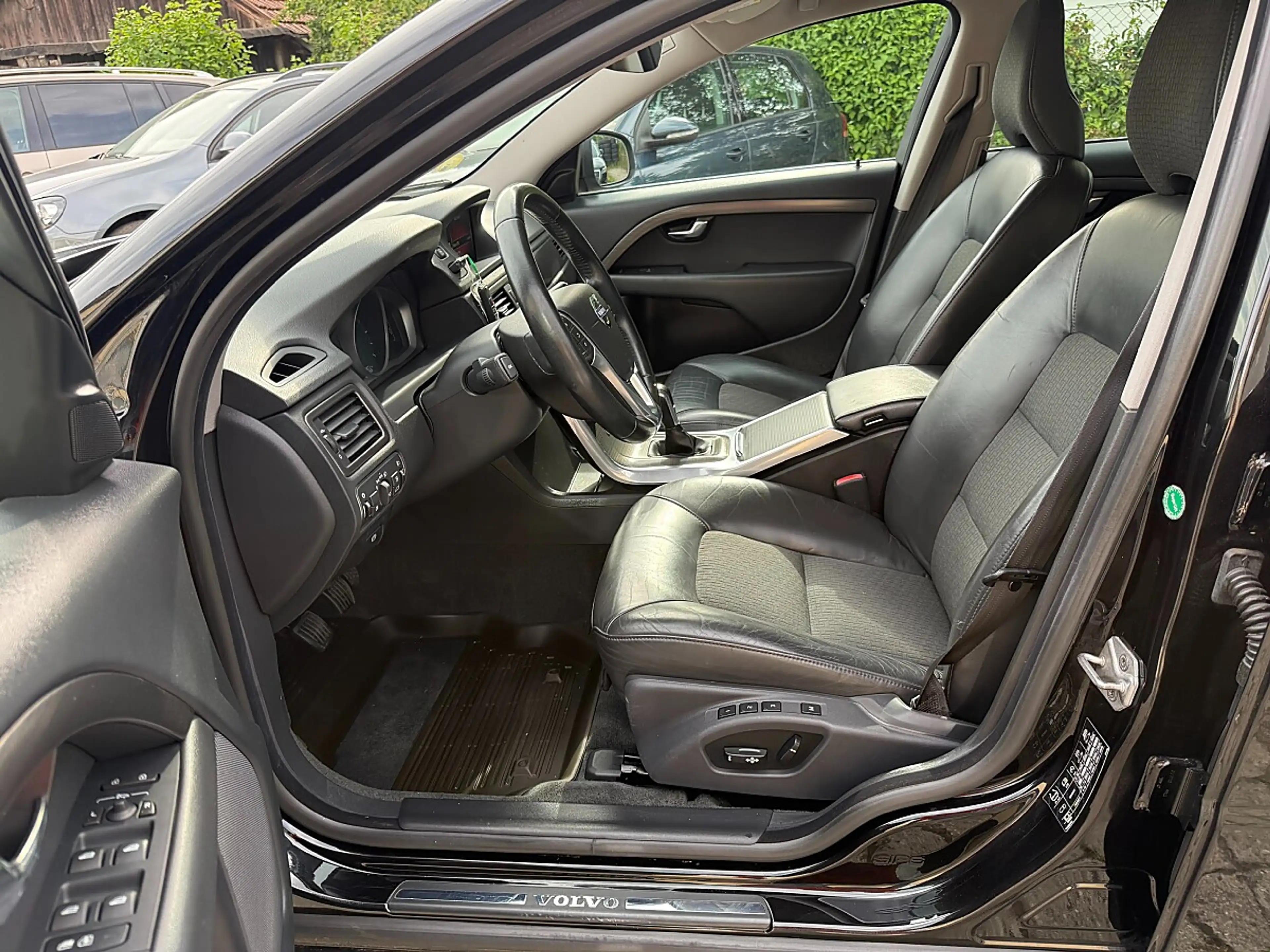 Volvo V70 2.0-NAVI-LEDER-MEMORYSITZ-RÜCKFAHRKAMERA — photo 10