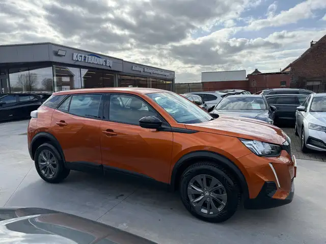 Peugeot 2008 view 4