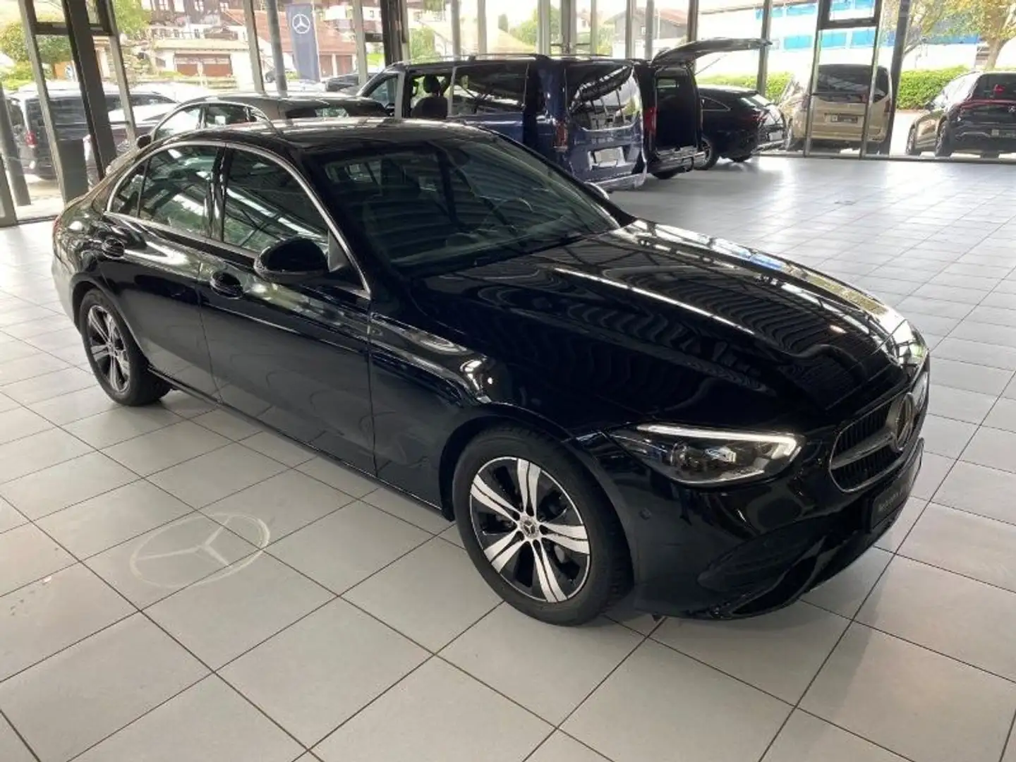 Mercedes-Benz C 180 Avantgarde Adv 360° Kamera Digi Light LM Schwarz - 2