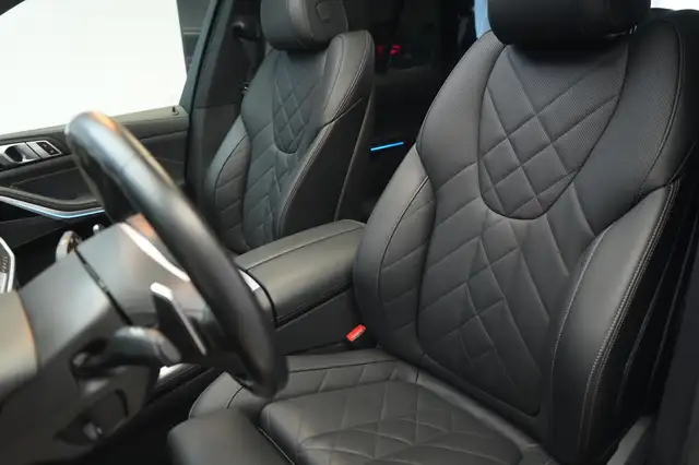 BMW X5 view 14