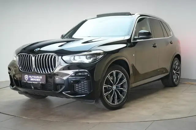 BMW X5 view 3