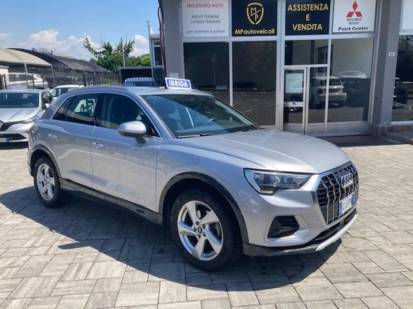 Audi Q3 Q3 Sportback 35 1.5 tfsi mhev Business Plus s-tron Plateado - 2