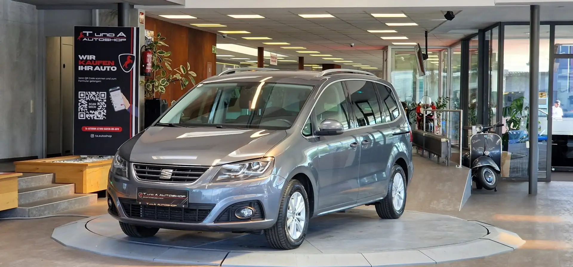 SEAT Alhambra 2.0 TDI 7-Sitzer Executive 4WD *AHK*Kamera*Navi* Grau - 1