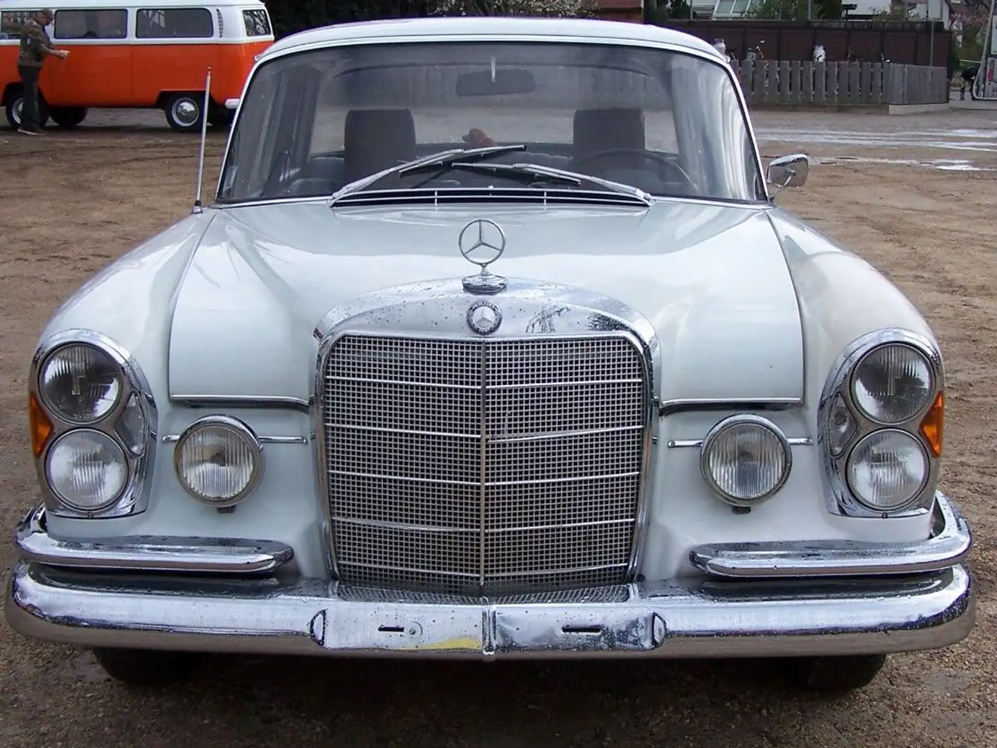 Mercedes-Benz 230 Weiß - 1
