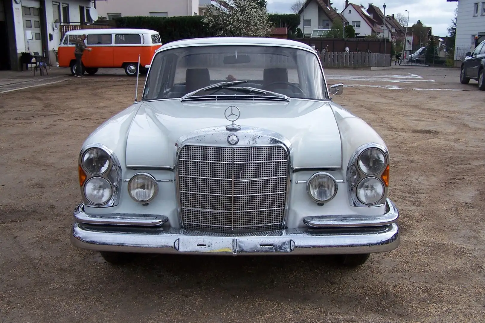 Mercedes-Benz 230 Alb - 2