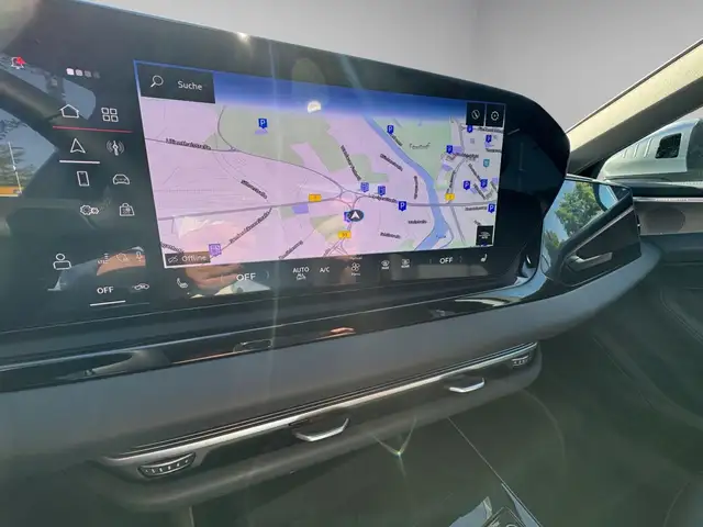 Audi A6 view 14