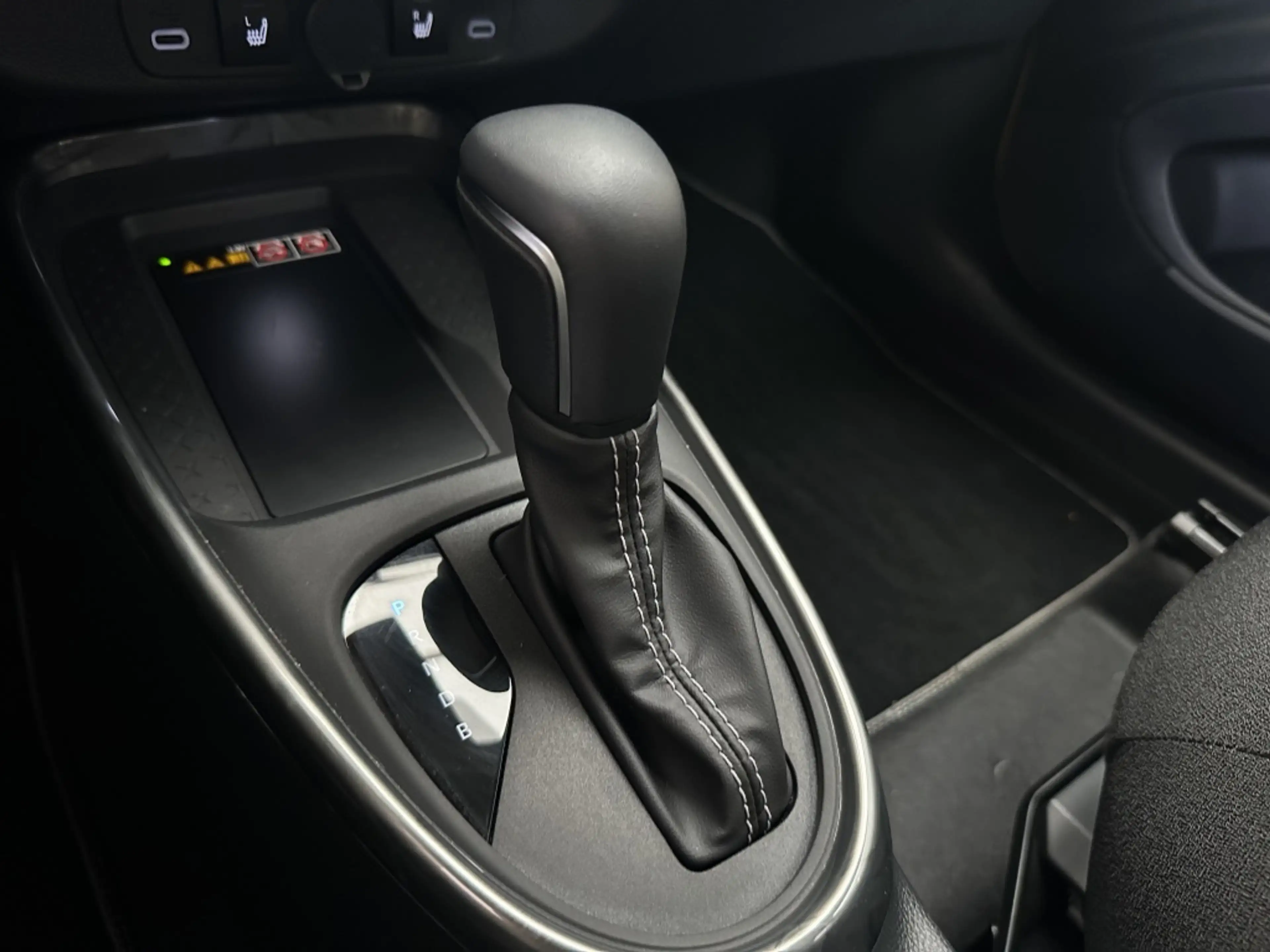 Toyota Aygo X Hybrid 115 GR Sport [ CARPLAY I JBL AUDIO + SUBWOO — photo 18