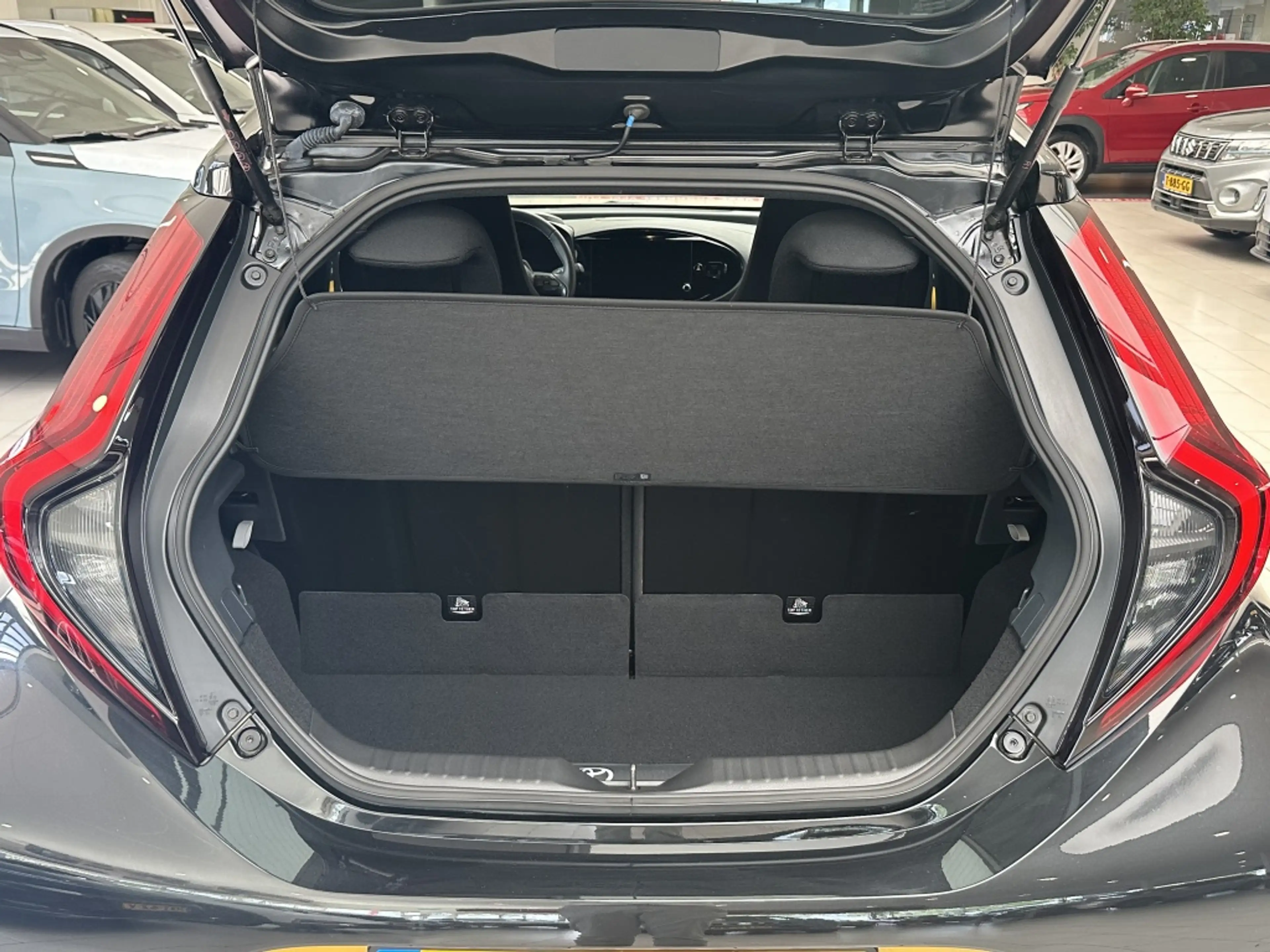 Toyota Aygo X Hybrid 115 GR Sport [ CARPLAY I JBL AUDIO + SUBWOO — photo 8