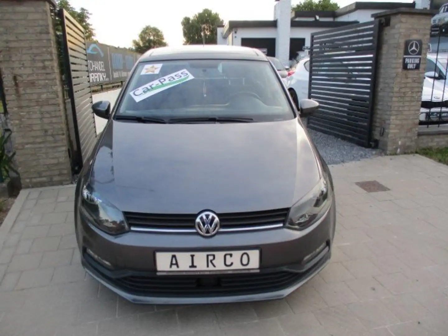 Volkswagen Polo Polo 1.0I BLEUMOTION TREND PANO OPEN DAK AIRCO TOP Grijs - 2