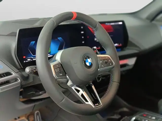 BMW 1 Series view 15