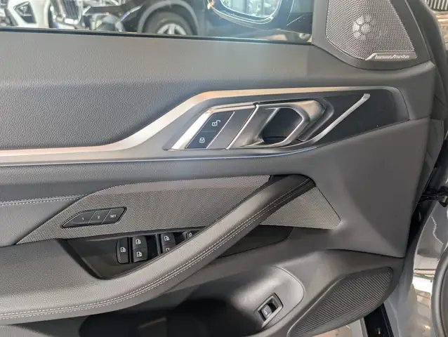 BMW I4 view 13