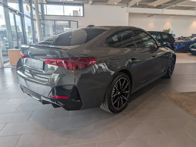BMW I4 view 9