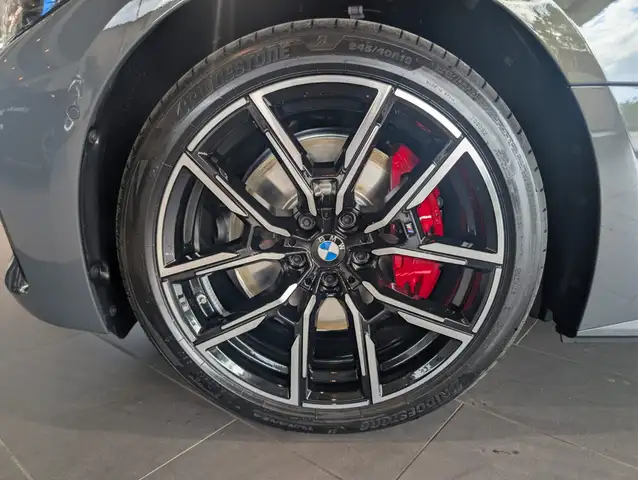 BMW I4 view 5