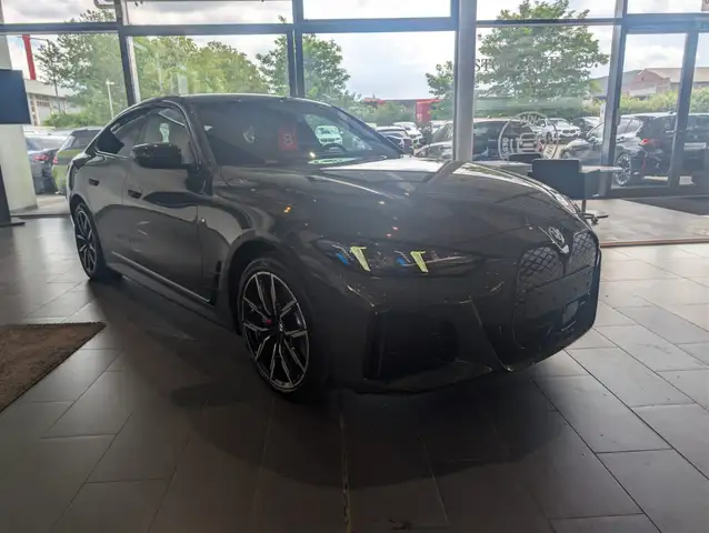BMW I4 view 11