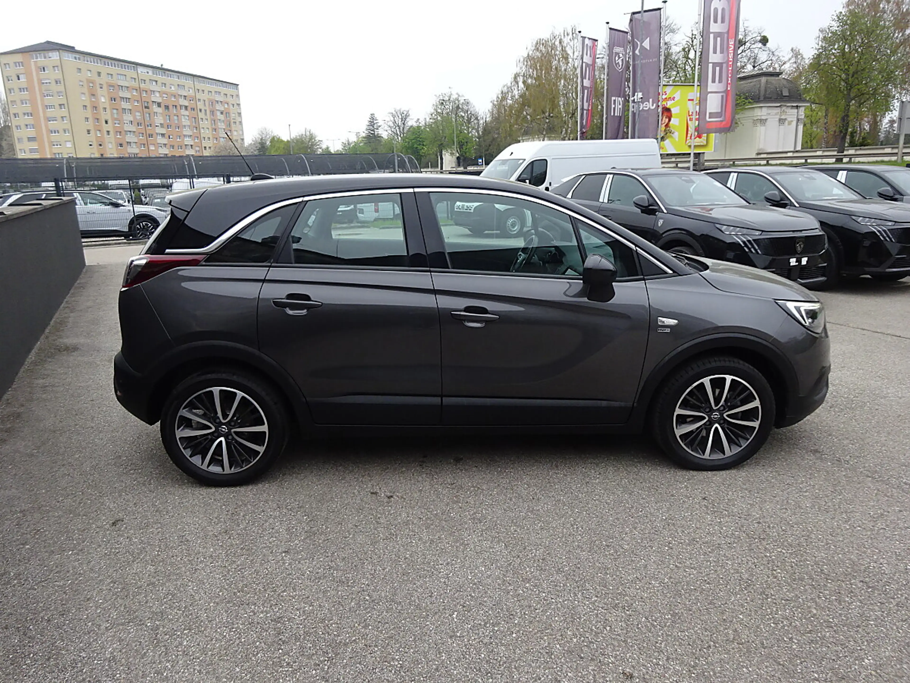 Opel Crossland X 1,5 CDTI BlueInj. 120 Jahre Edition St./St. — photo 3