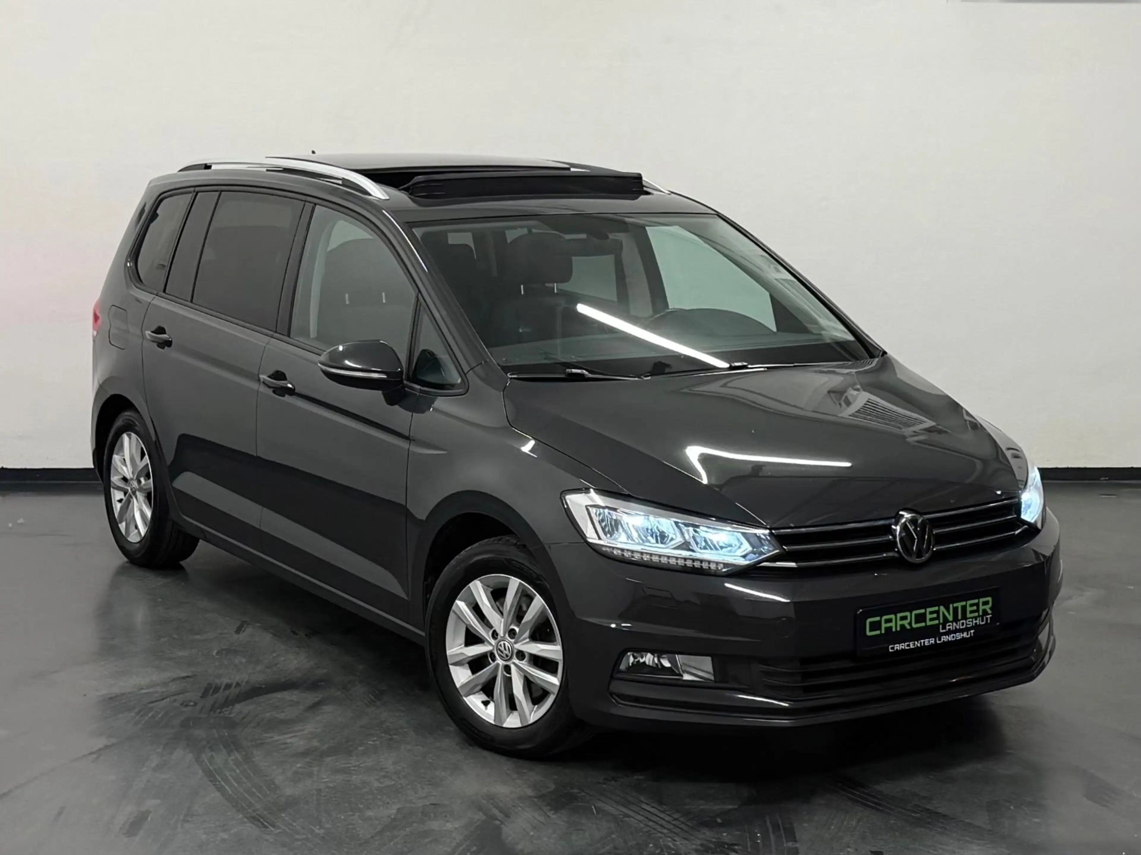 Volkswagen Touran 2.0 TDI AUTOMATIK 7-SITZER/PANO/NAVI/ACC — photo 7