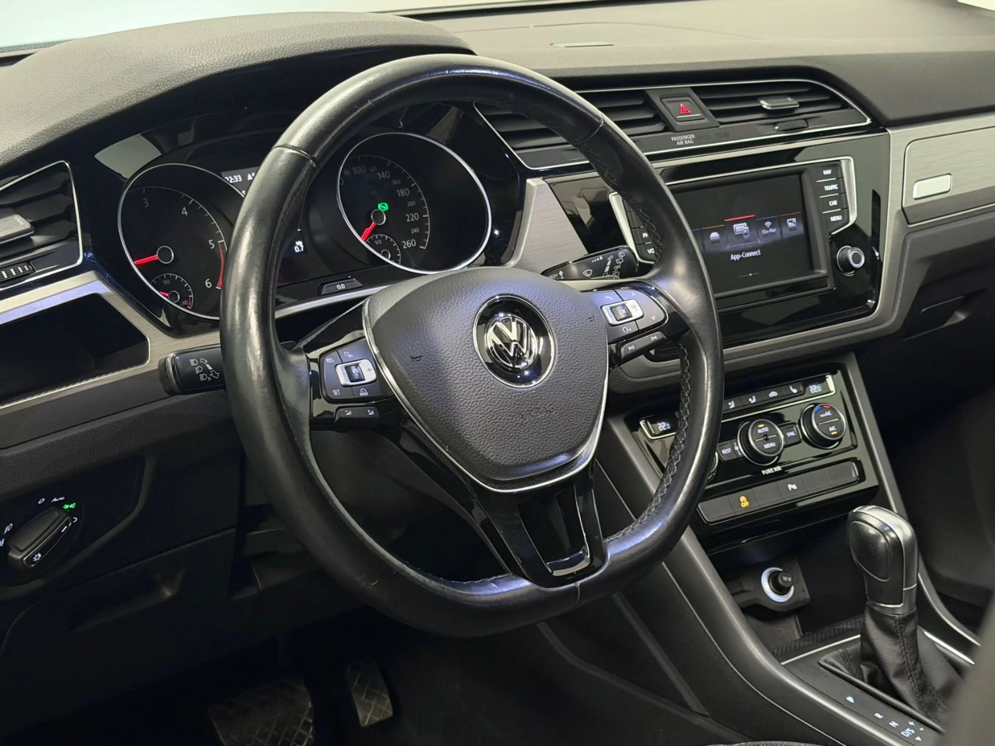 Volkswagen Touran 2.0 TDI AUTOMATIK 7-SITZER/PANO/NAVI/ACC — photo 14
