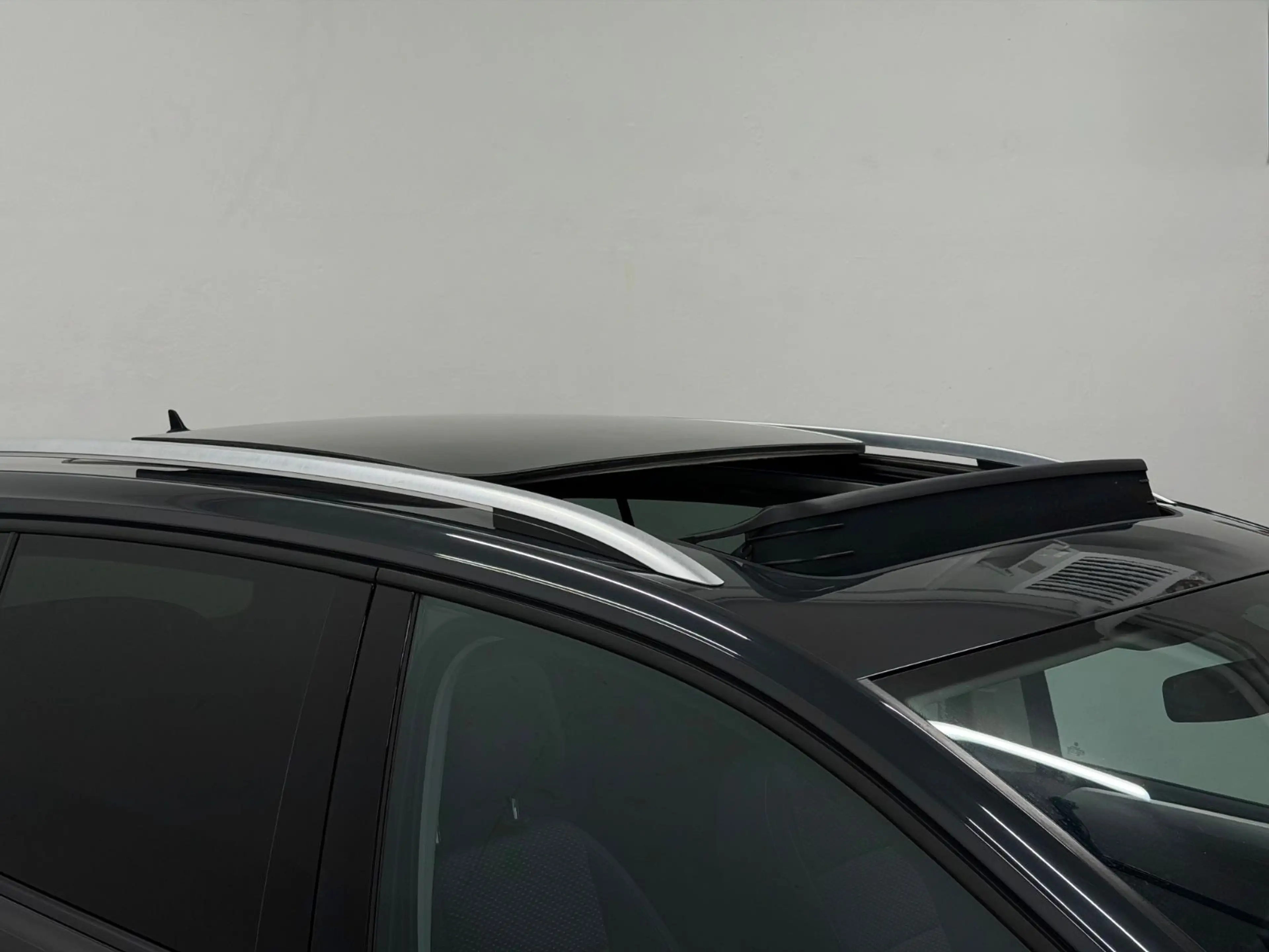 Volkswagen Touran 2.0 TDI AUTOMATIK 7-SITZER/PANO/NAVI/ACC — photo 8