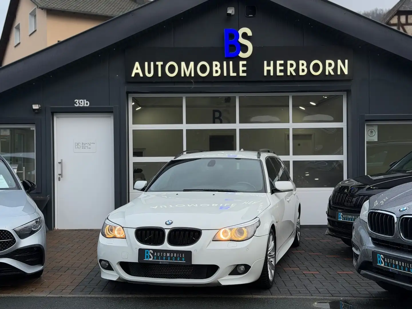 BMW 530 d Edition Sport/M-Paket/HUD/SoftClose/Aut/AHK Blanc - 1
