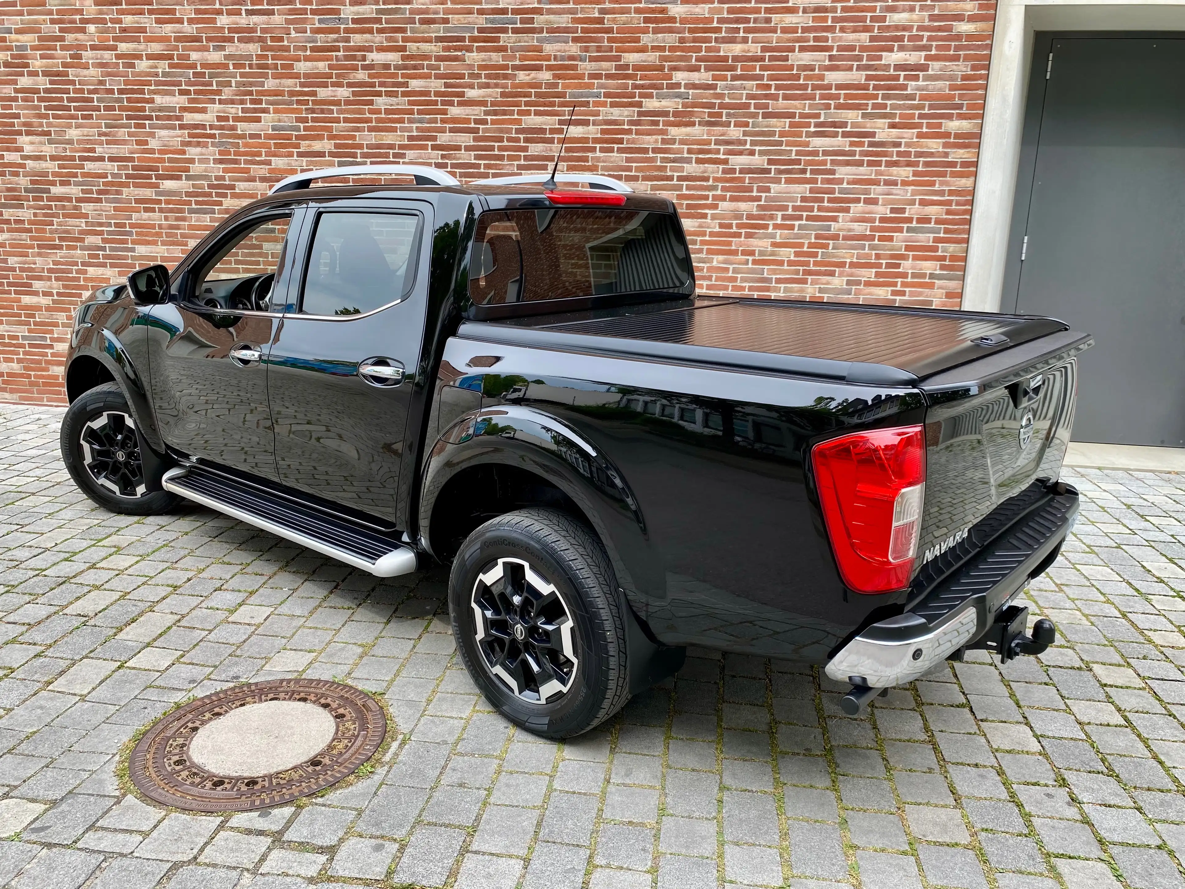 Nissan Navara Tekna - ROLLTOP - NUR 72' KM - VOLLAUSSTATTUNG ! — photo 10