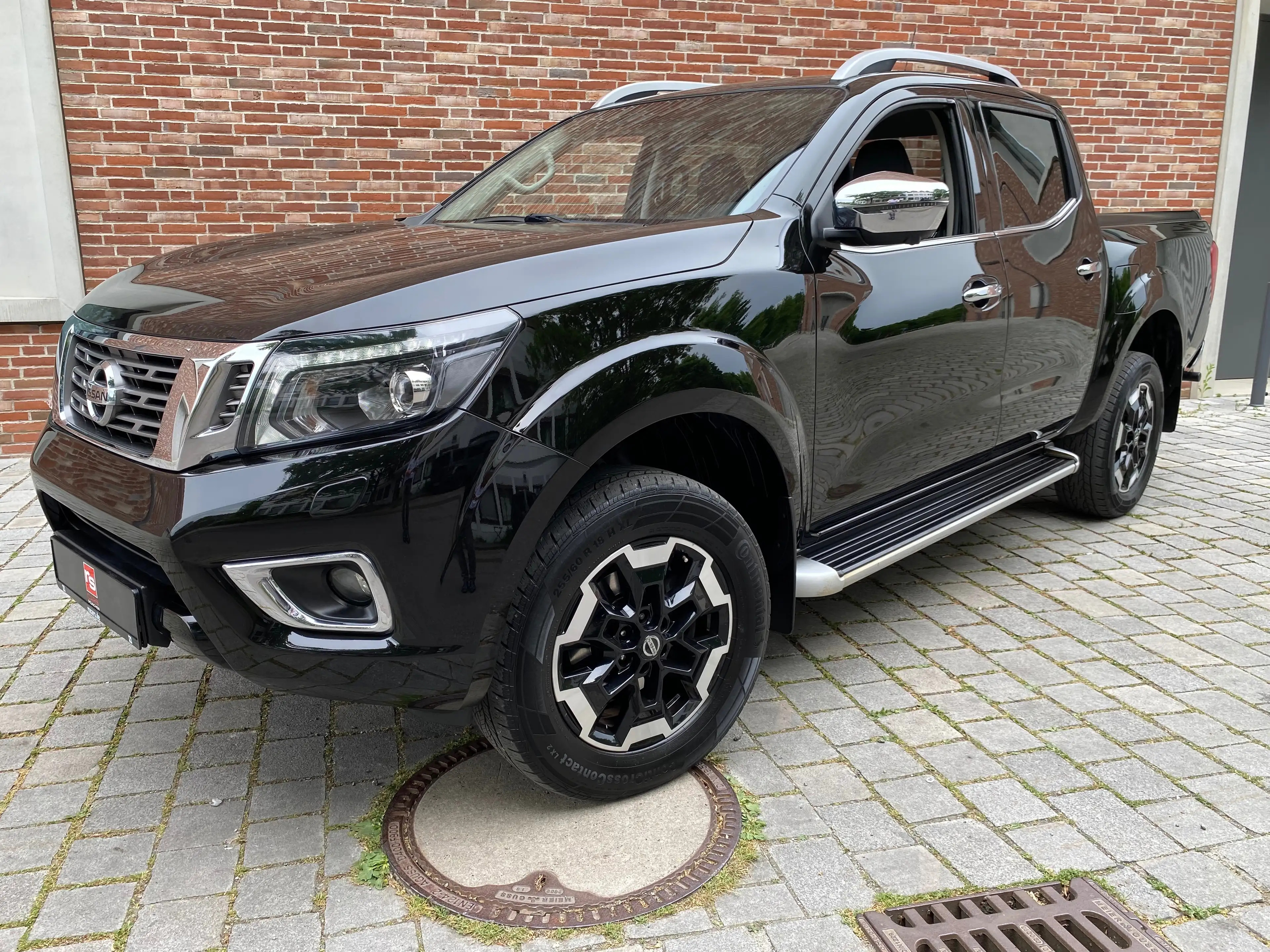 Nissan Navara Tekna - ROLLTOP - NUR 72' KM - VOLLAUSSTATTUNG ! — photo 13