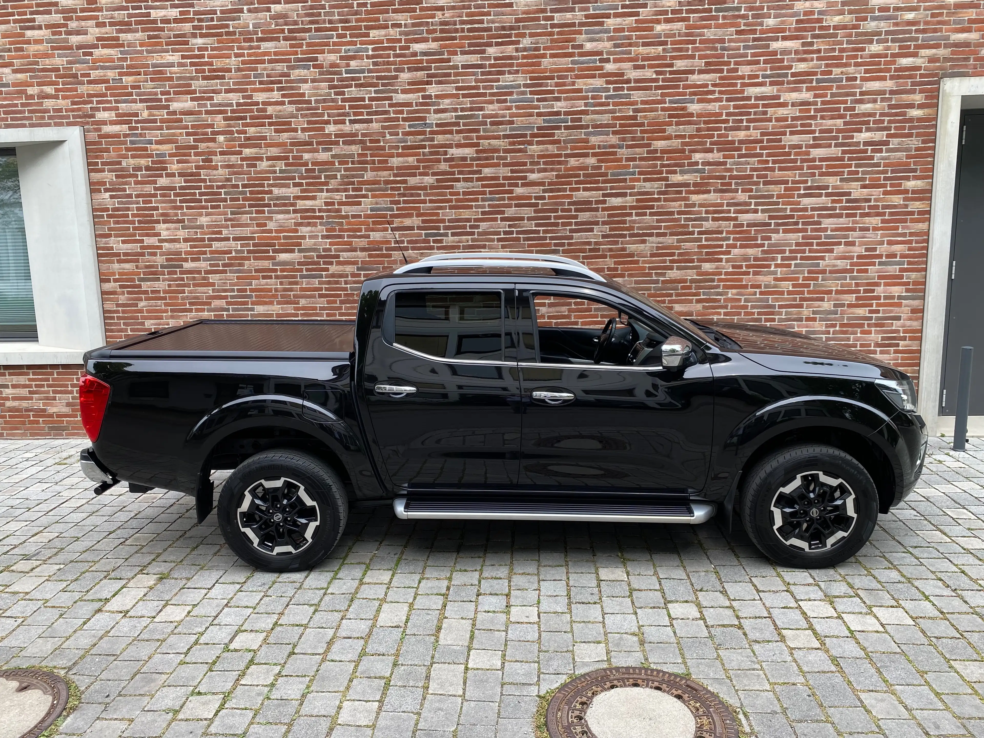 Nissan Navara Tekna - ROLLTOP - NUR 72' KM - VOLLAUSSTATTUNG ! — photo 11