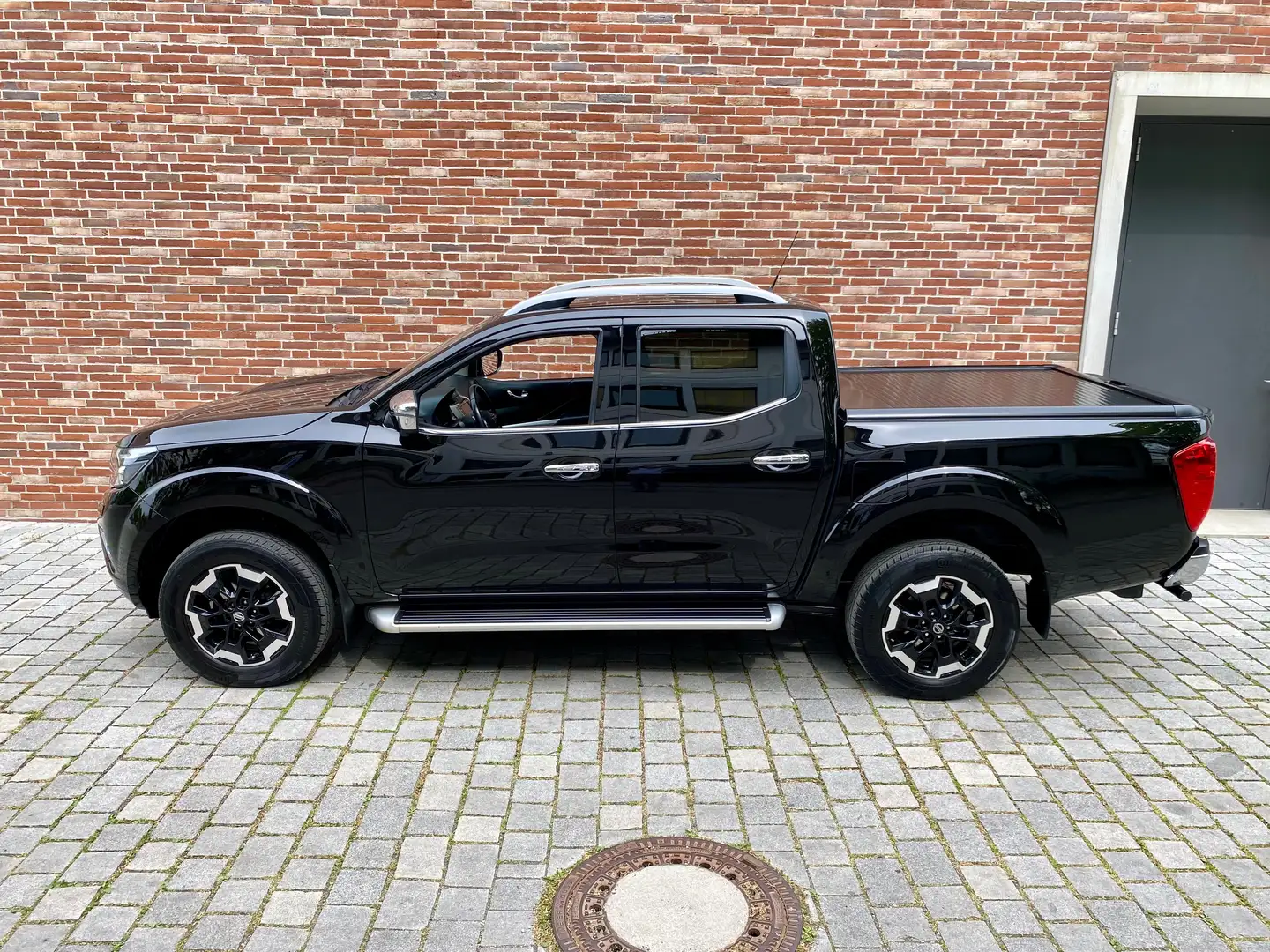 Nissan Navara Tekna - ROLLTOP - NUR 72' KM - VOLLAUSSTATTUNG ! Nero - 1