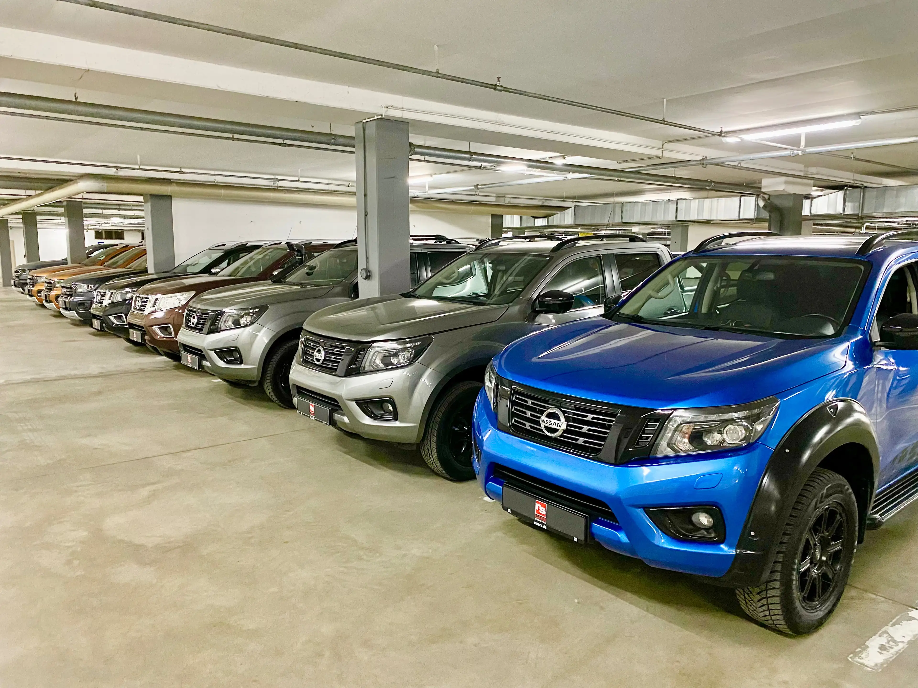 Nissan Navara Tekna - ROLLTOP - NUR 72' KM - VOLLAUSSTATTUNG !