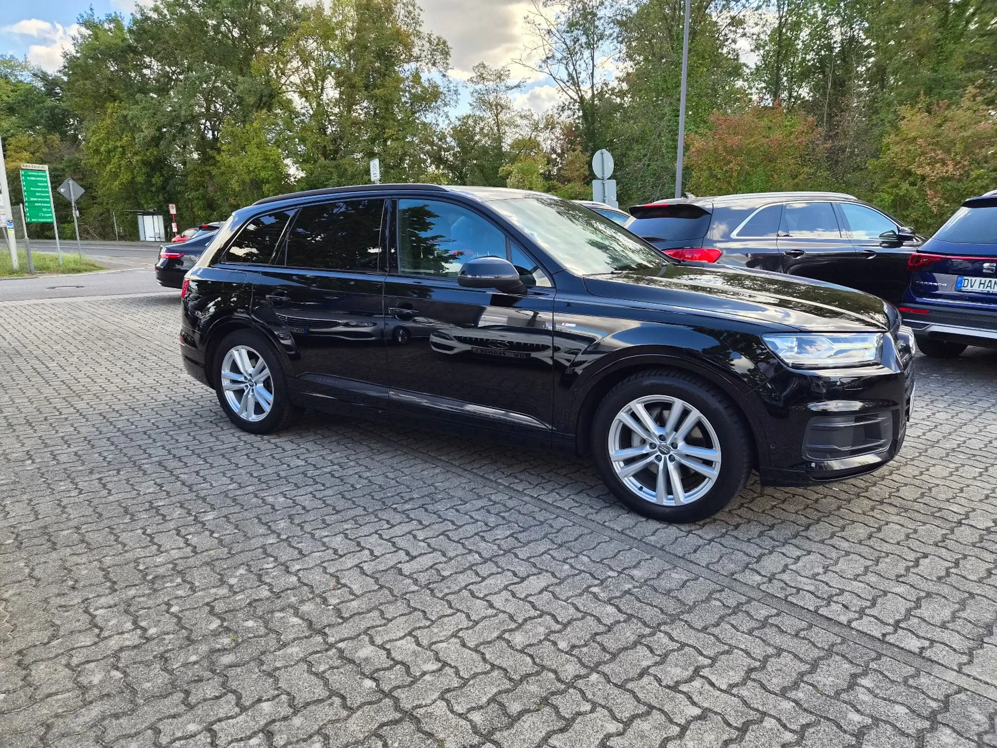 Audi Q7 3.0 TDI quattro S Line *Alkantara/LED/Kamera* — photo 8
