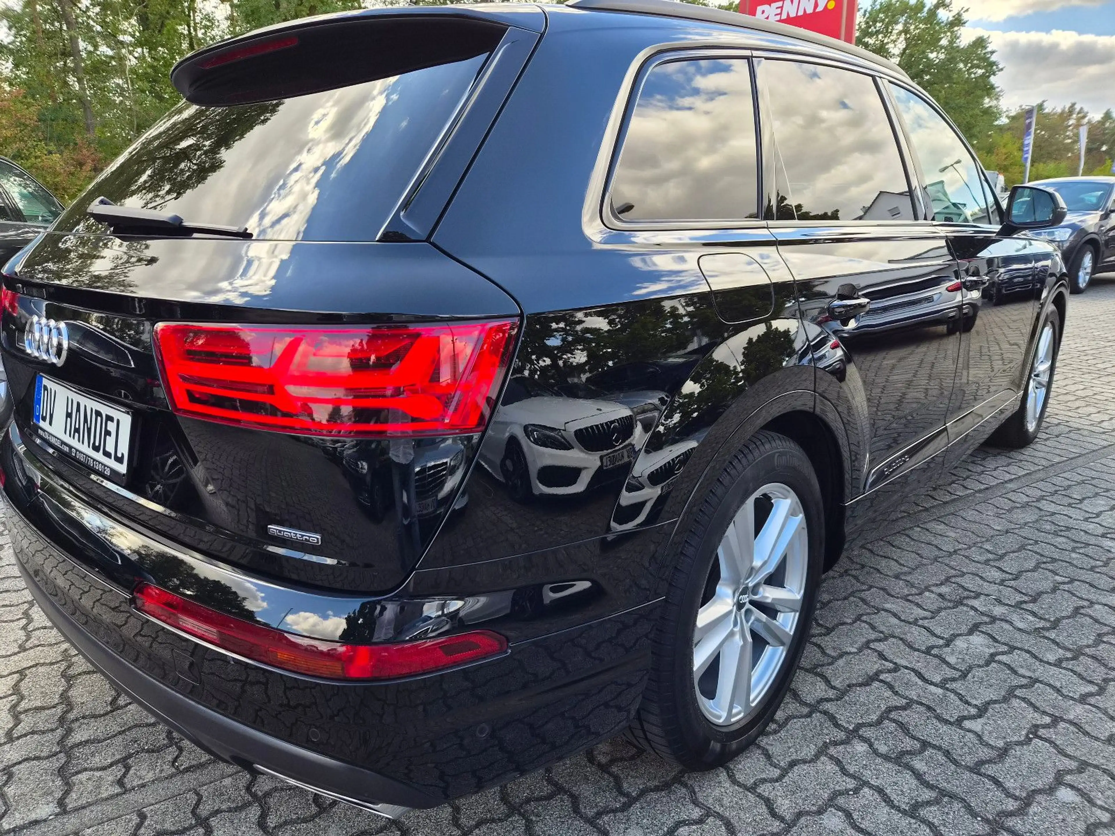 Audi Q7 3.0 TDI quattro S Line *Alkantara/LED/Kamera* — photo 5