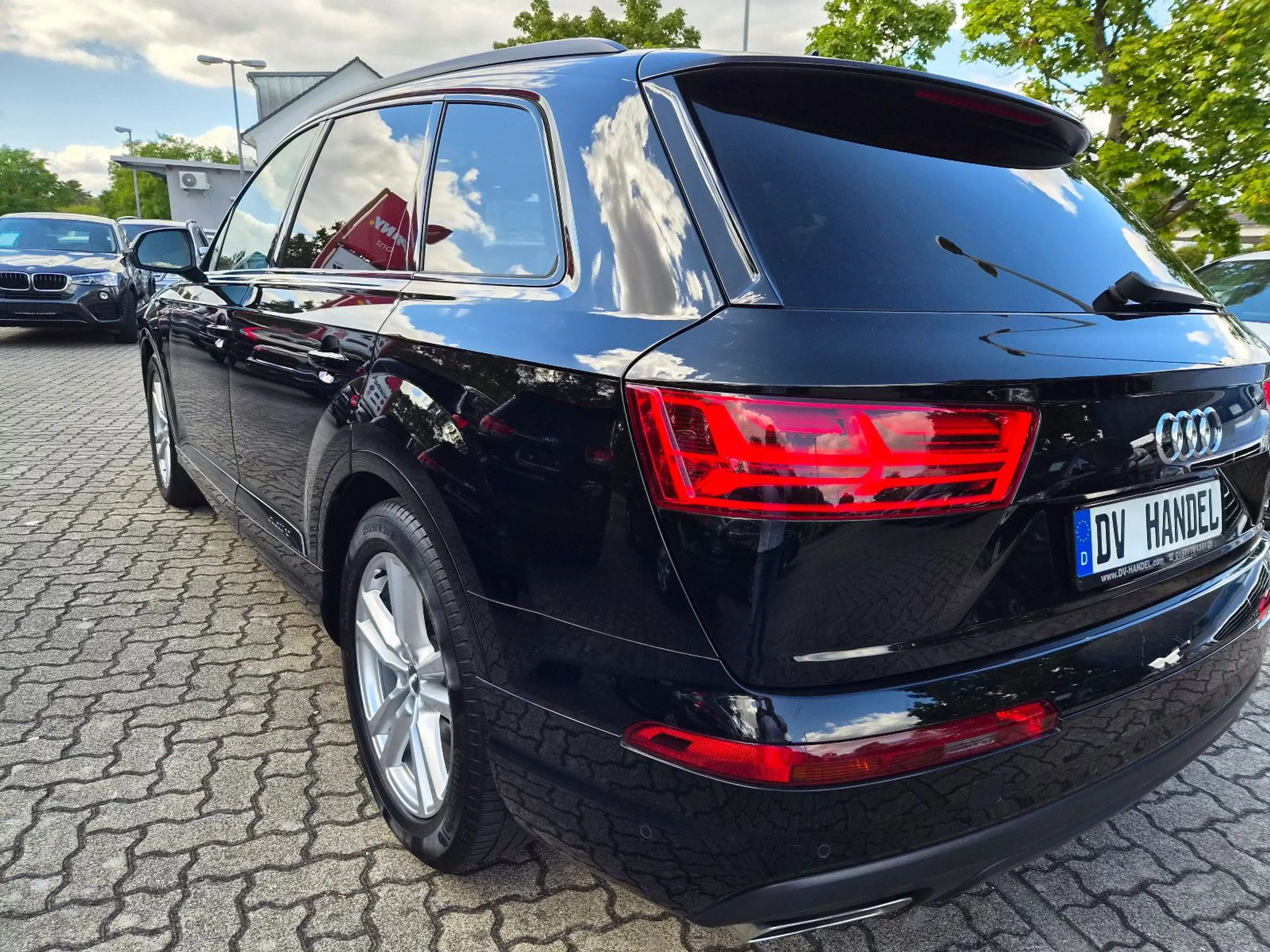 Audi Q7 3.0 TDI quattro S Line *Alkantara/LED/Kamera* — photo 3
