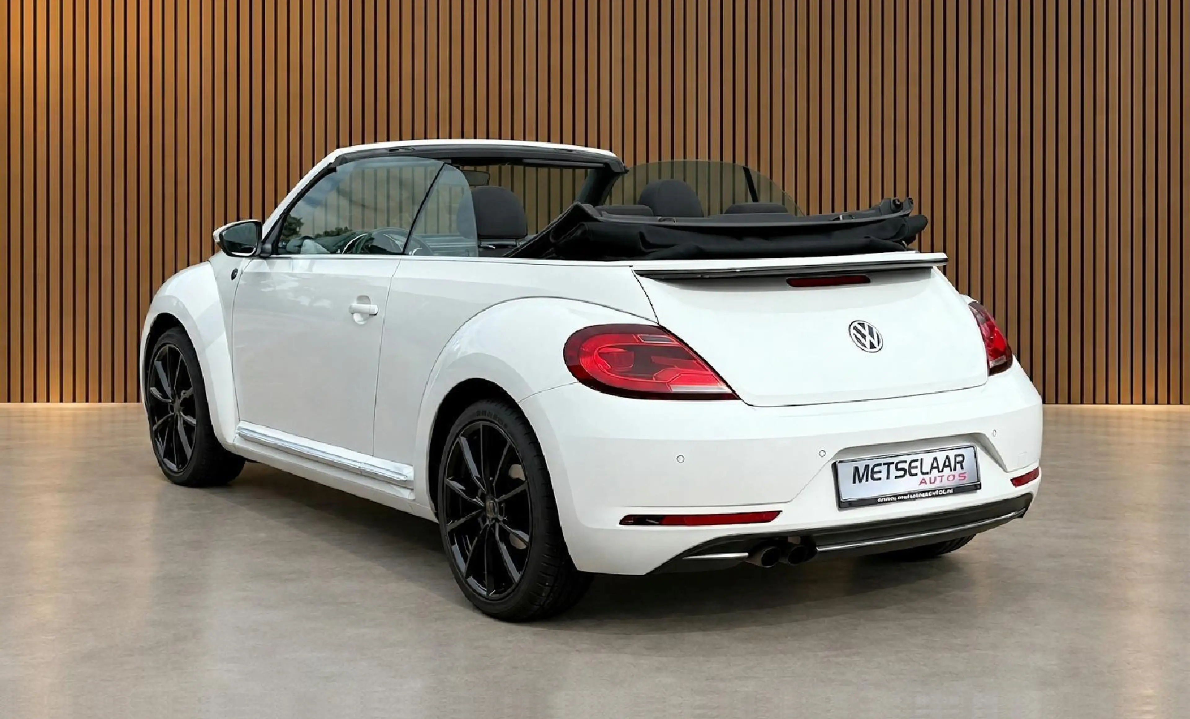 Volkswagen Beetle 1.4 Tsi — photo 14