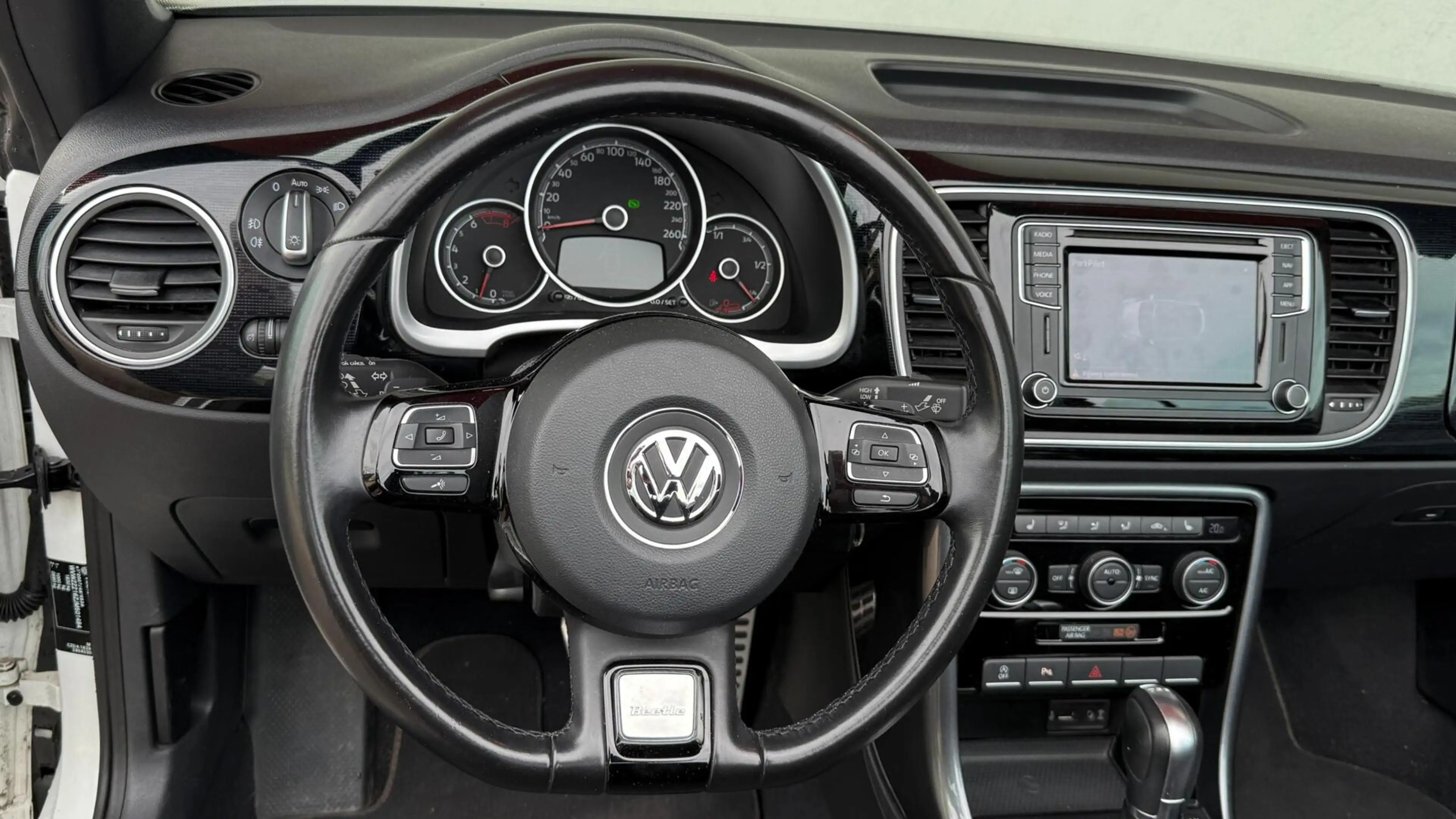 Volkswagen Beetle 1.4 Tsi — photo 15